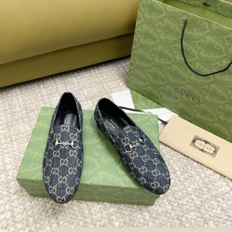 G*u*i leather shoes